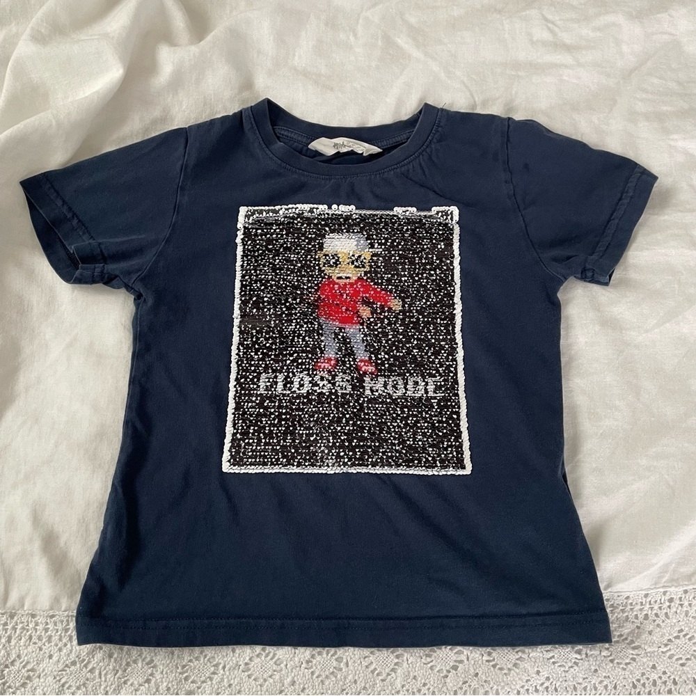 H&M Boys Sz 6 - 8Y Reversible "Floss Mode" Shirt Sequin